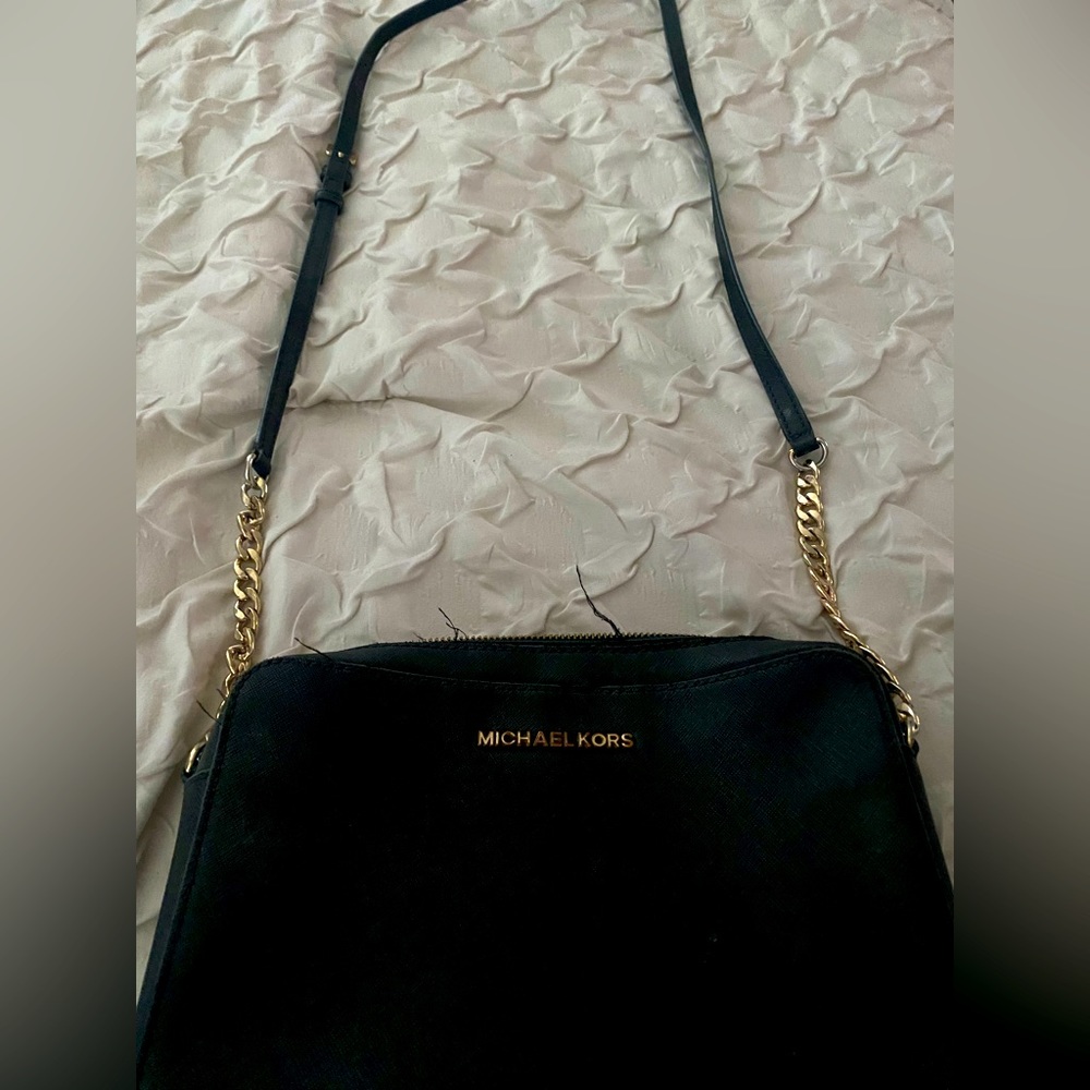 Leather Jet Set East West Crossbody: 9.5" W x 6.25" H x 2" D, Leather;